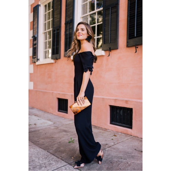 NEW Gal Meets Glam Meredith Jumpsuit - Picture 4 of 15